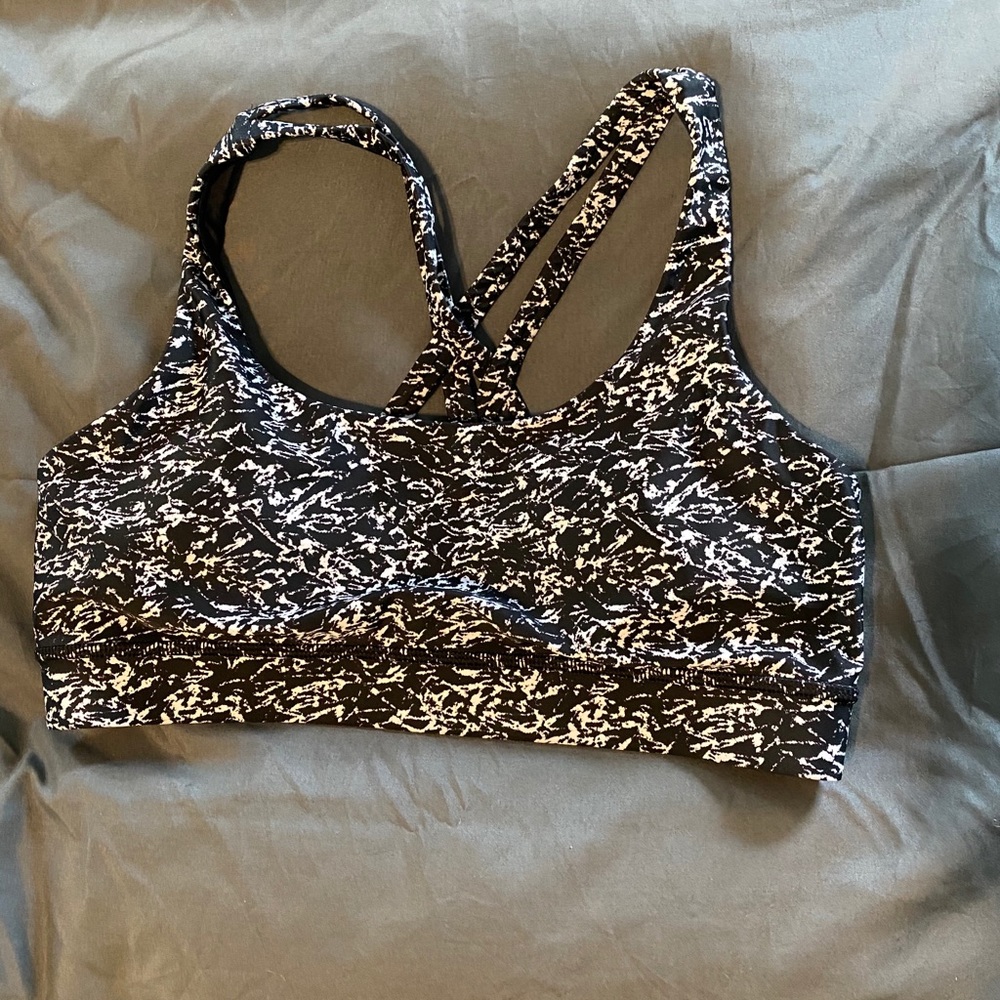 Lululemon energy bra size 6